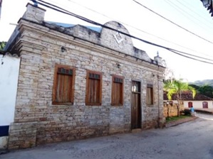 Fachada da Loja Maçônica Aurora do Progresso nº 3, em Grão Mogol, Minas Gerais